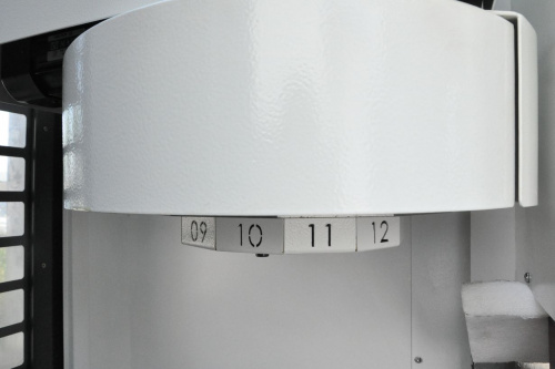 Компактный фрезерный станок с ЧПУ JVM-360LS CNC